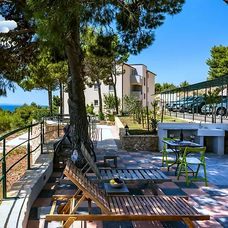 The Pine Apartmán Omiš